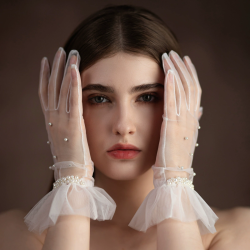 Versatile Elegant Pleated Lace Pearl Short Wedding Gloves